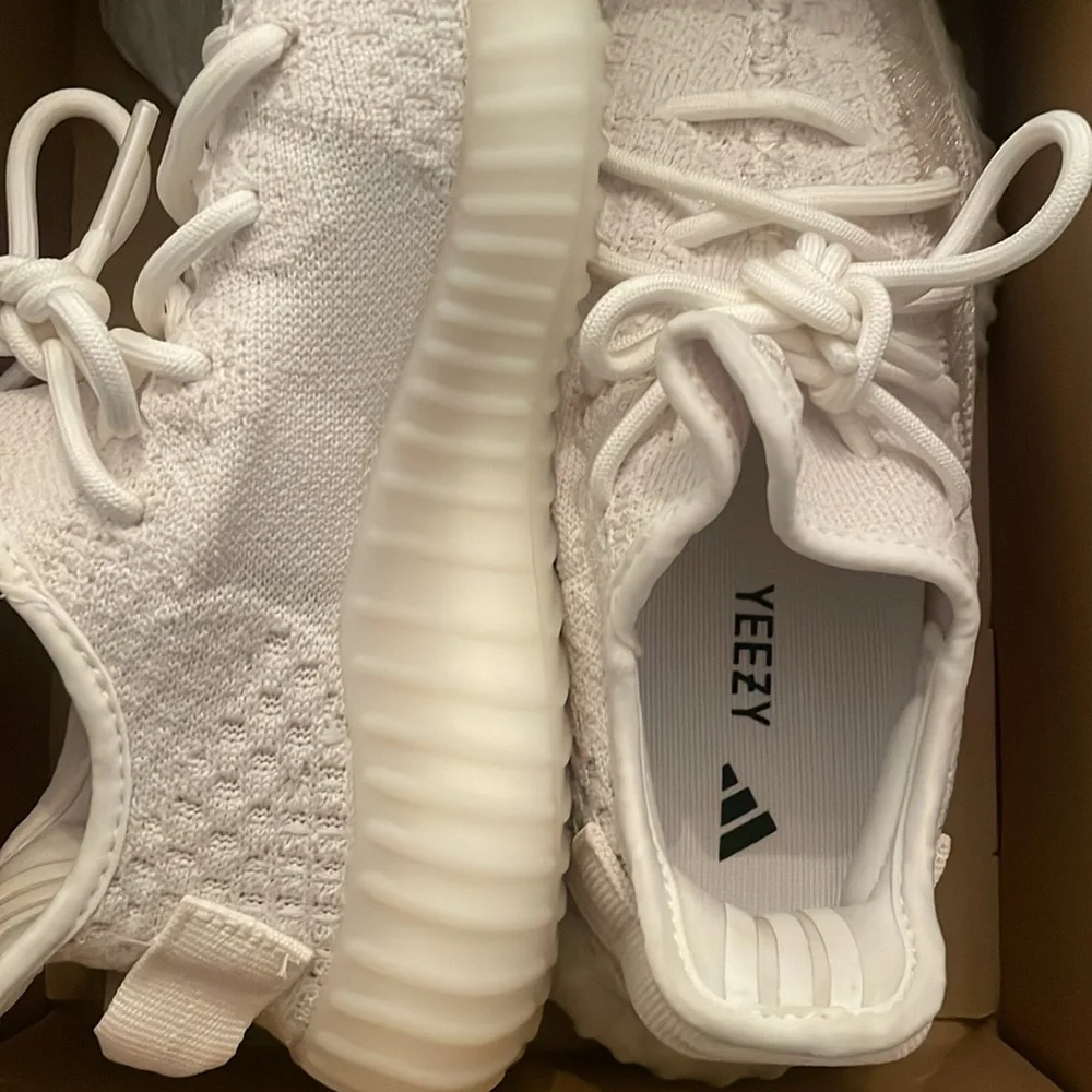 Authentic 350 boost V2 - Picture 2 of 4